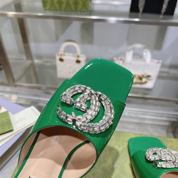 20243518610832 2606025